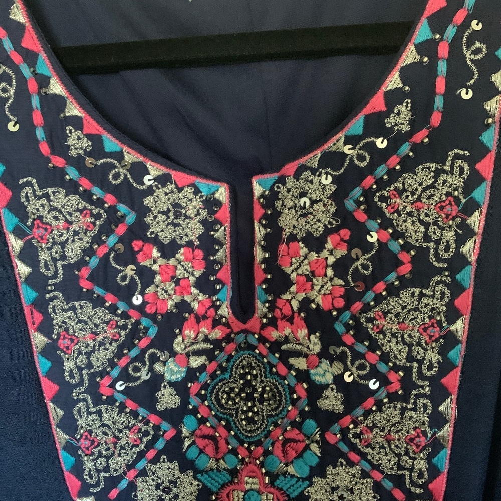 Dress - Picture 2 of 2